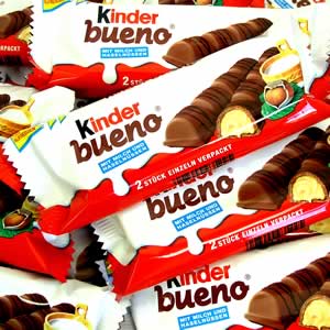 http://www.freesamples.co.uk/wp-content/uploads/2012/07/Free-Kinder-Bueno.jpg